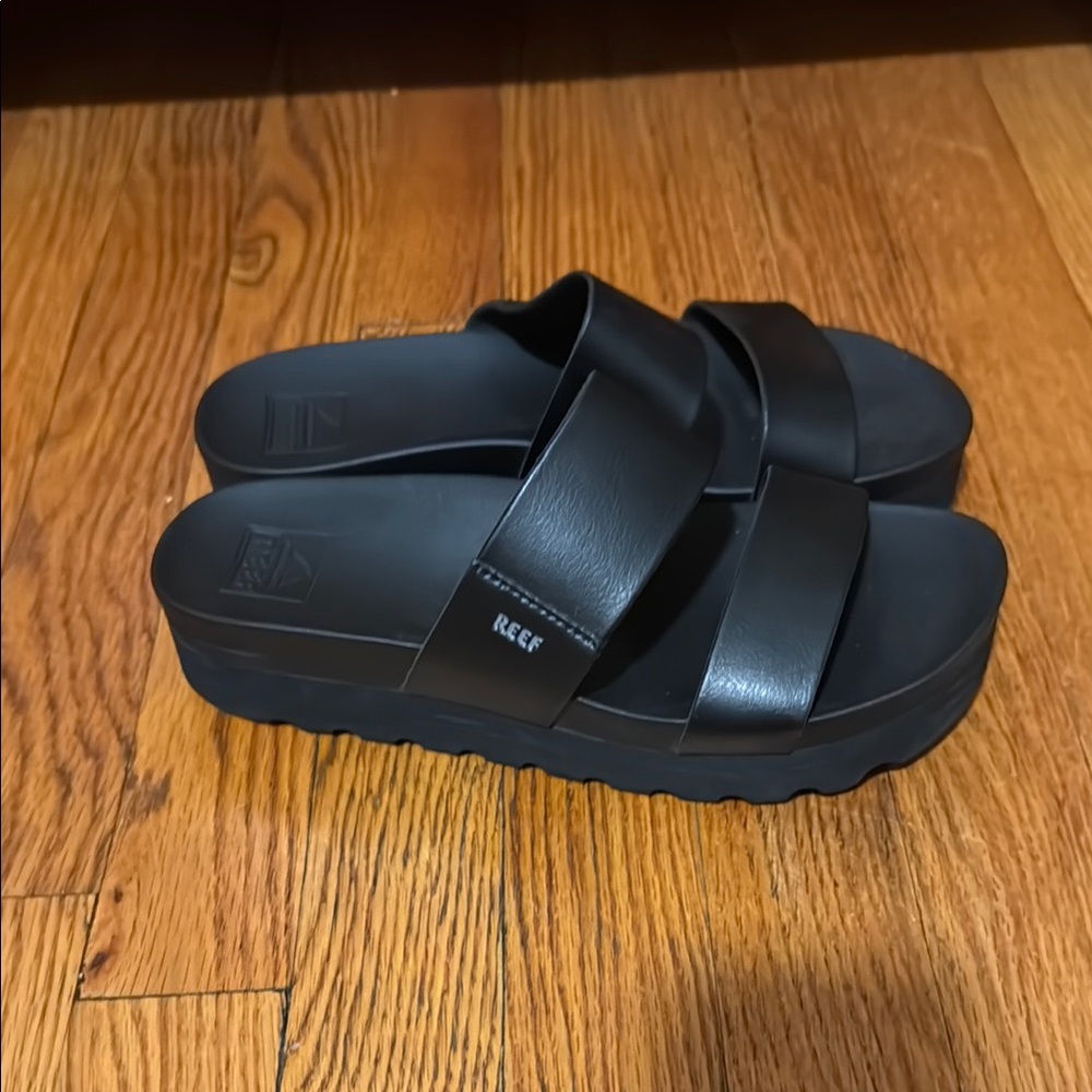 Reef Cushion Vista Hi Sandals